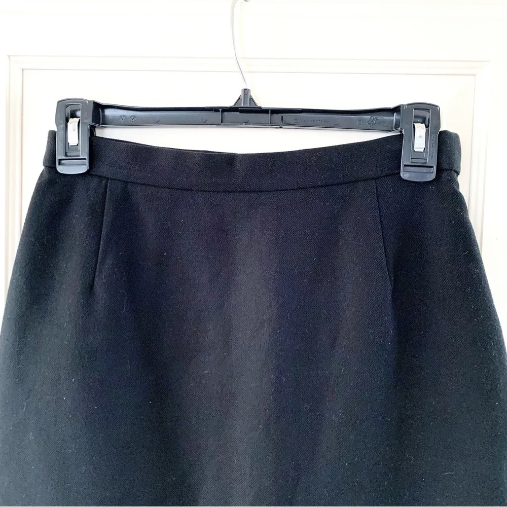 PRADA Black Knee-Length Skirt IT40/S